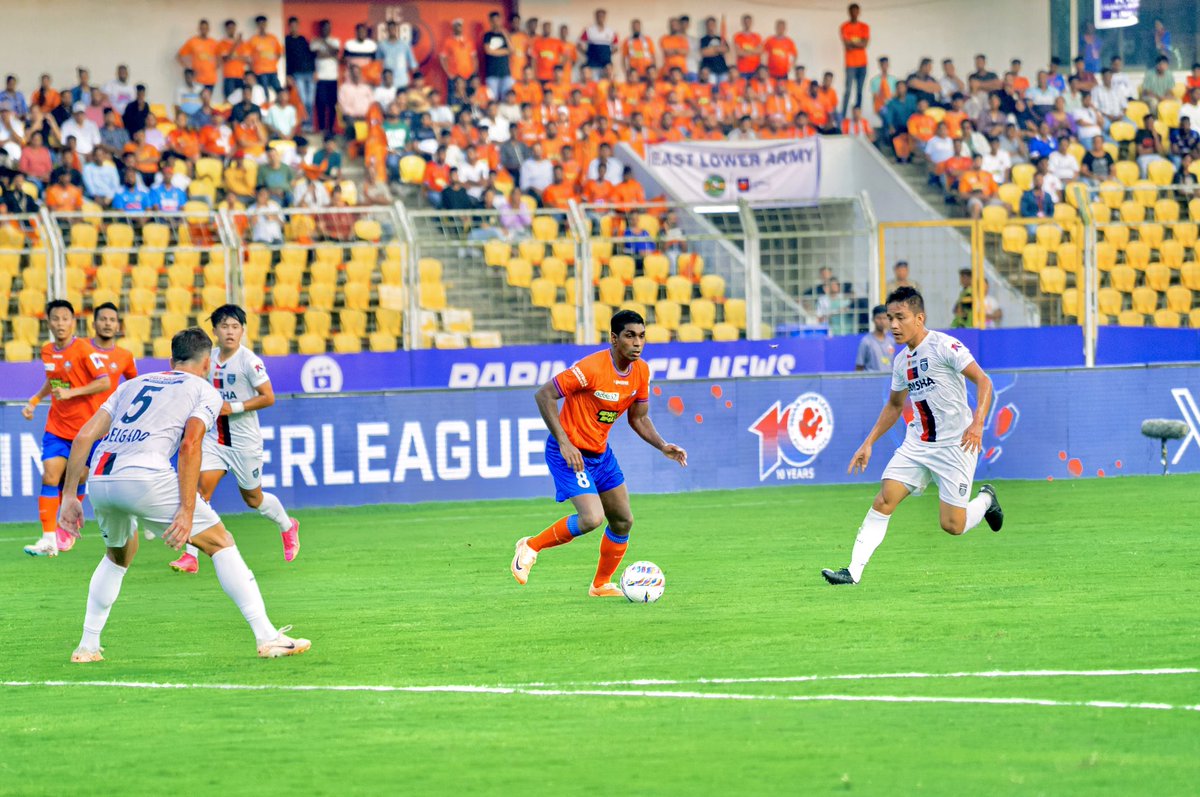 Raynier_11's tweet photo. Great Performance by the team last night. We fought till the end and got the 3 points. #Vamos 🧡

And to all the fans who showed up at the stadium, Big ups to you guys 🔝🧡 see you soon! 🔥 https://t.co/emeVi6nOCW