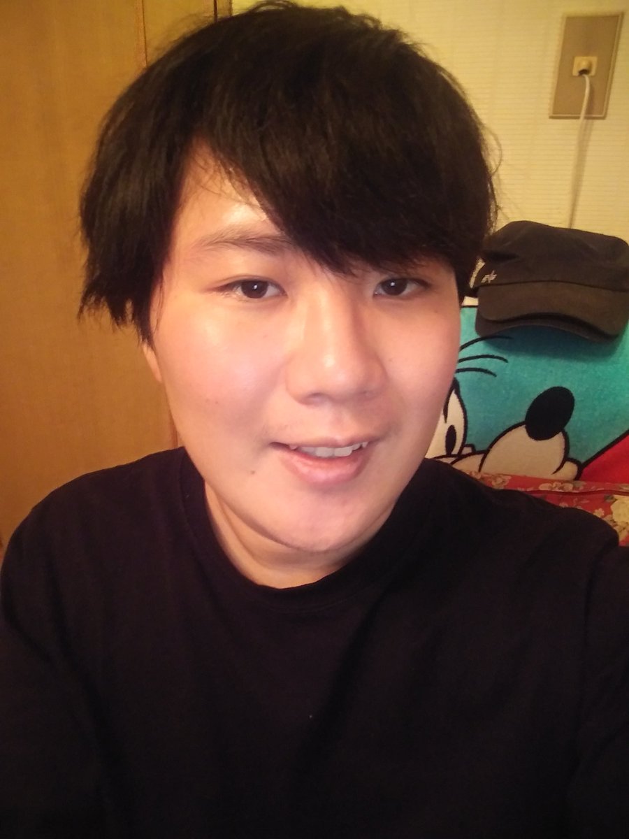 __25since's tweet photo. 久しぶりに自撮りした！
お酒で少し酔っぱらってるけどよかったらいいねください。 https://t.co/k9bGTuU8SW