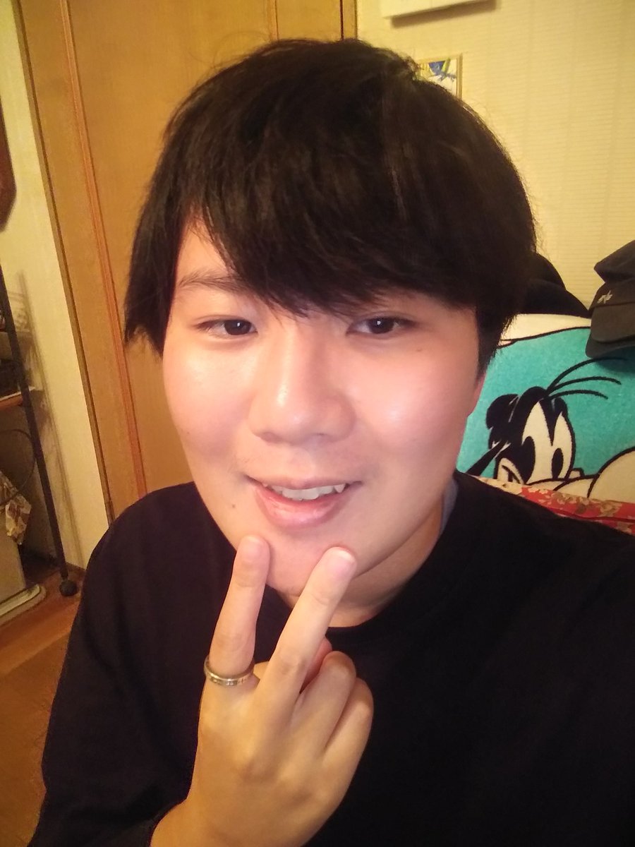 __25since's tweet photo. 久しぶりに自撮りした！
お酒で少し酔っぱらってるけどよかったらいいねください。 https://t.co/k9bGTuU8SW