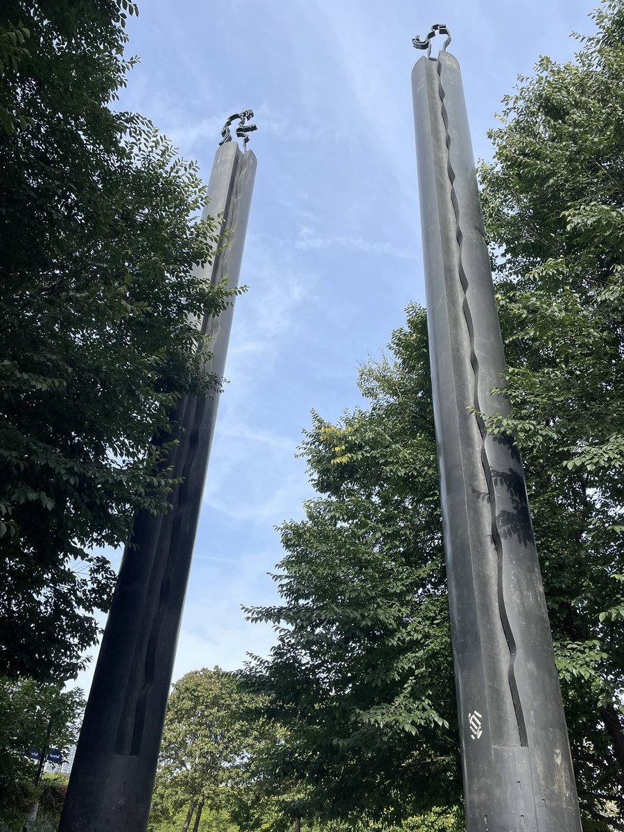 adrianpgibson's tweet photo. Yesterday was London Local Guiding Day and I went on a truly inspiring walk around Vauxhall with the knowledgeable Geoff from the Lambeth Tour Guide Association. Highly recommend βοΈ
#londonlocalguidingday #lambethtourguidesassociation #lambethtourguides #vauxhall #london https://t.co/3HnvIv5uzJ