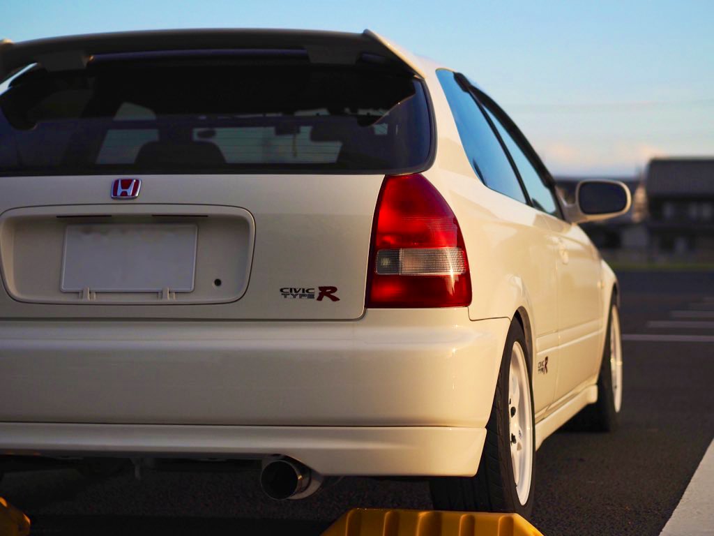 VTEC_LOVER's tweet photo. TE37 6.5J＋39⇒7J＋35
SPOON N1⇒規制前RM-01A

いろいろな巡り合わせでここまで変わりました
爪が心配ながらZ3なり履かせたい野心はありつつ、個人的には大満足

相談役兼作業対応のいけたく氏には感謝 https://t.co/R9svE8Ej2q