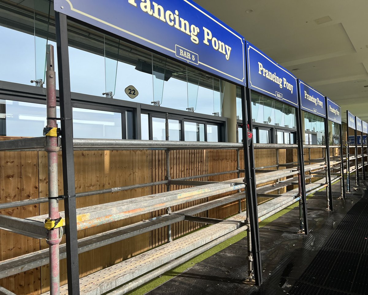 Ascot_Beer_Fest's tweet image. That’s it for another year. Thanks to everyone who came along - hope you enjoyed the 🏇 and the 🍺; look forward to welcoming you back next year!