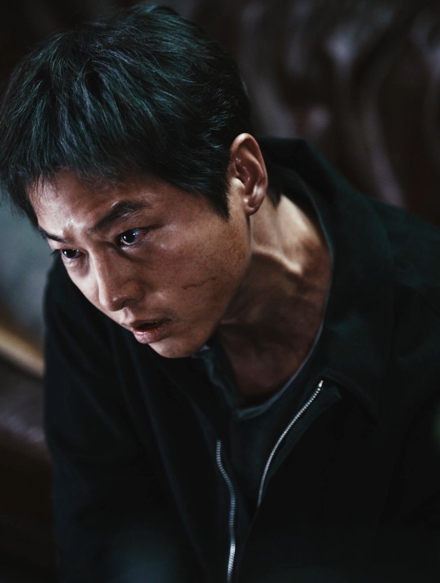 ArabJoongki's tweet photo. فيلم #Hopeless قادم في 11 اكتوبر!
فيلم #Hwaran #Hopelees هو من نوع نوار ويعرض الواقع الخطير من خلال قصة فتى يريد الهرب من واقعه الجهنمي
يلتقي الفتى برئيس المنظمة/العصابة "تشي جيون - سونق جونقكي"
و ينطلقان لهذا العالم https://t.co/wPWQo64TzC