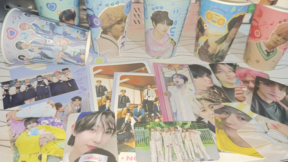 _defhyuckie's tweet photo. @7__mellifluous hi ..
this came yesterday, it was delivered sa office kaya ngayon ko lang nakuha.. woooow.. they are so cute.. hehe.. thank you ao much 😚 https://t.co/VK1U70IPjO