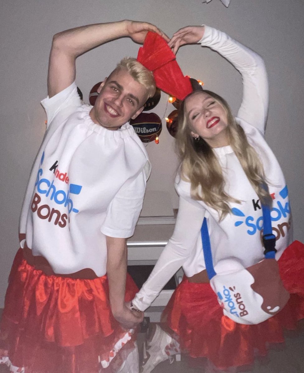 sara.🧸 tweet media