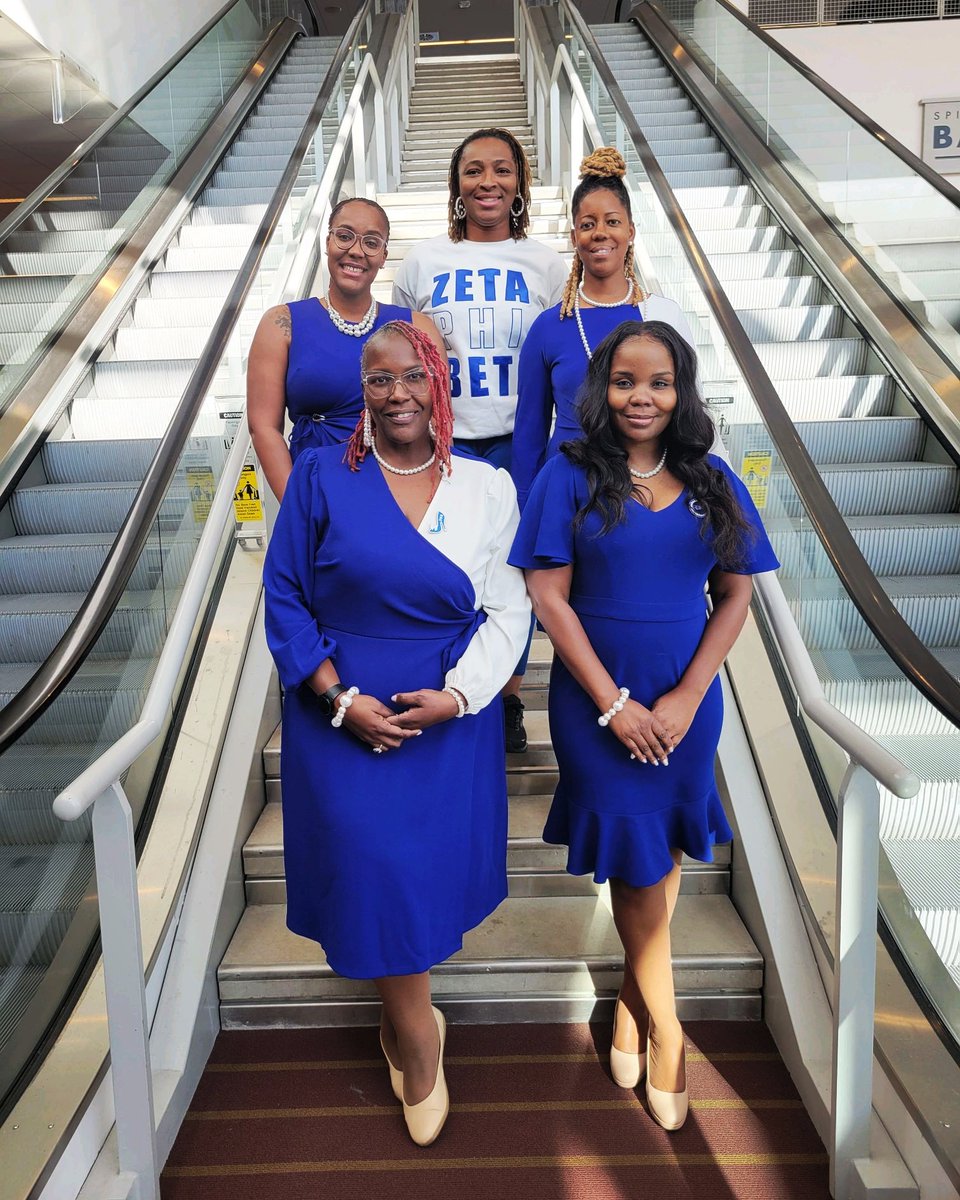 ConnieKGrier's tweet image. I am so very glad that the ARLC was my first #ZETA Conference experience.
The conference was less busy than I imagine Boule would be, but rich enough to not only learn but to enjoy.
I had the honor to serve at my first conference! Our Chapter ( #AAOZ) truly rocks
Thanks, ΖΦΒ 💙🤍