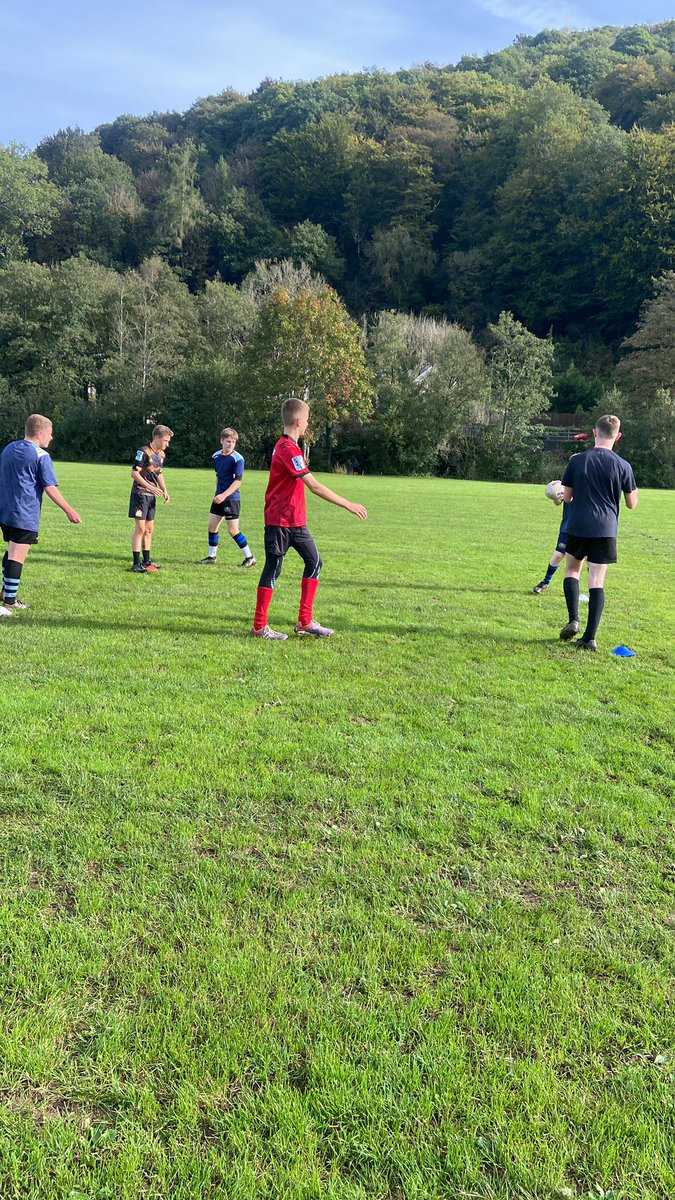 Vikings16s's tweet photo. Disappointing our game was called off, however, you won’t keep this @Vikings14s down for long. Fitness and in-game plays will work wonders for these boys. Team ethic up there for all to see. Great session lads #Vikings #SundayMorningSession #SundayFunday https://t.co/YwpKrS5VNe