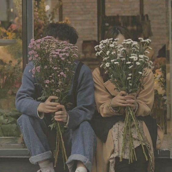 I already said this morning in tele and kkt but I want to say it again lmao 
Happy 3rd monthsarry my support system. Love u to the moon and never coming back