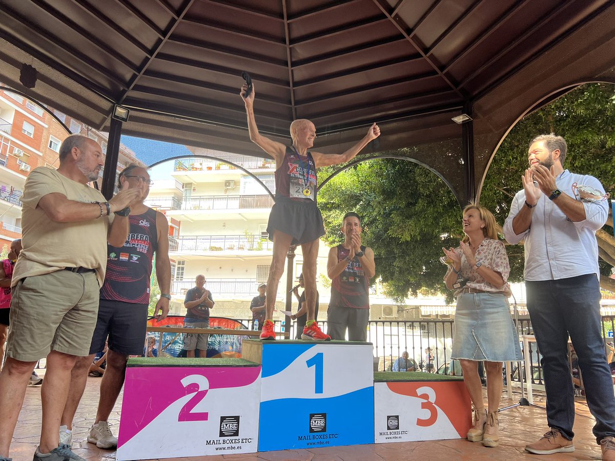 🏃‍♀️ La viceportavoz socialista <a href="/mariabegoamed/">Maria Begoña</a> ha estado esta mañana en la X Carrera Urbana <a href="/ElTorcalLaPaz/">CARRERA URBANA 10k EL TORCAL - LA PAZ</a> animando y entregando medallas a sus participantes. Hay grandes deportistas en nuestros barrios. ¡Enhorabuena a todos/as! <a href="/aveltorcal/">A.V.V. El Torcal</a> <a href="/avvlapaz/">A.V. La Paz</a> <a href="/AcemaMalaga/">Acema Málaga</a>