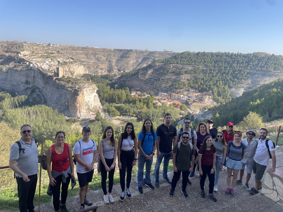 cromeronieto's tweet photo. very satisfied with the event, nice scientific discussions from the younger ones, nice science and nice environment, we will repeat it!
🙏🙏 to all for your interest
#ScienceInAlbacete #CienciaEnLosPueblos @uclm_es @idr_uclm @FarmaciaAB_UCLM https://t.co/XeezVy1eD2