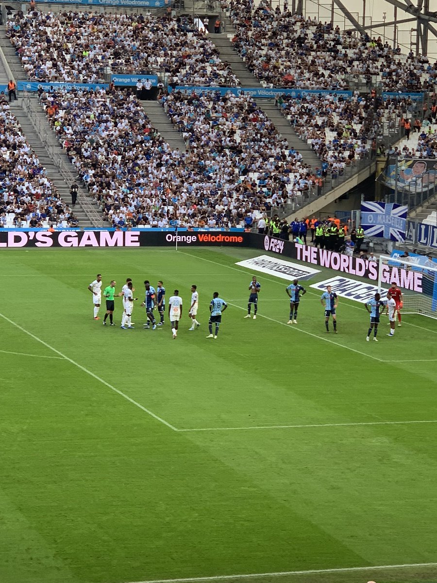 PellicaniC's tweet photo. OM Le Havre : carton jaune pour les Normands https://t.co/Au0MNPZRCO
