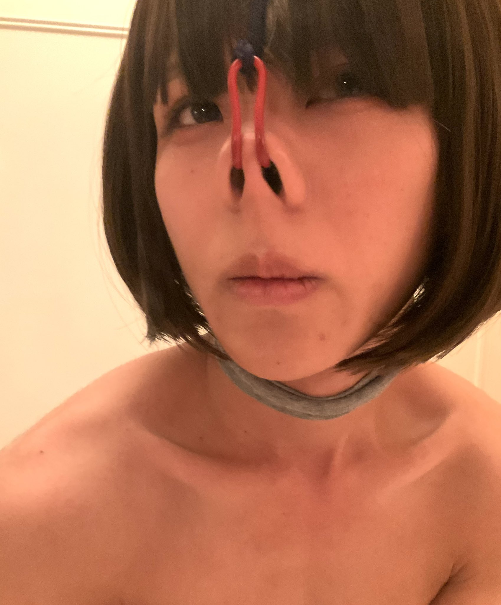 女装　　鼻フック  / X