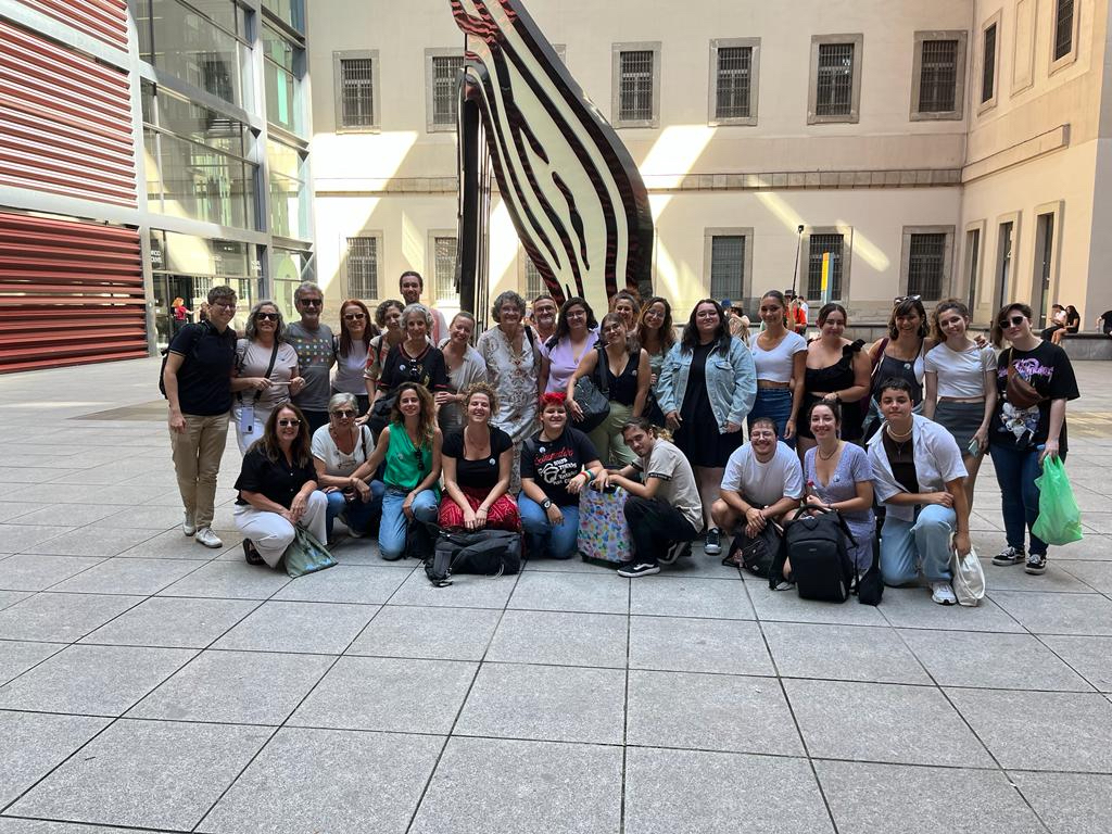 lacolectiva_can's tweet photo. Finalizan las Jornadas #AlianzasFeministas!! Ha sido un fin de semana intenso y estimulante. Poder encontrarnos y compartir emociones e ideas, nos ha recargado las pilas para volver a las islas y seguir construyendo @AlianzasRebeldes... @dragaespacio y @lacolectiva_can https://t.co/dZhFAwjexv