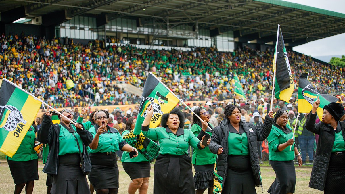 MbalulaFikile's tweet photo. Whilst our main focus in the 2019 Elections Manifesto Review, we are also cognisant that this is happening as part of the cumulative agenda to transform South African society in the long run and since 1994.
#2019ANCManifestoReview https://t.co/y4NgrJFnKJ