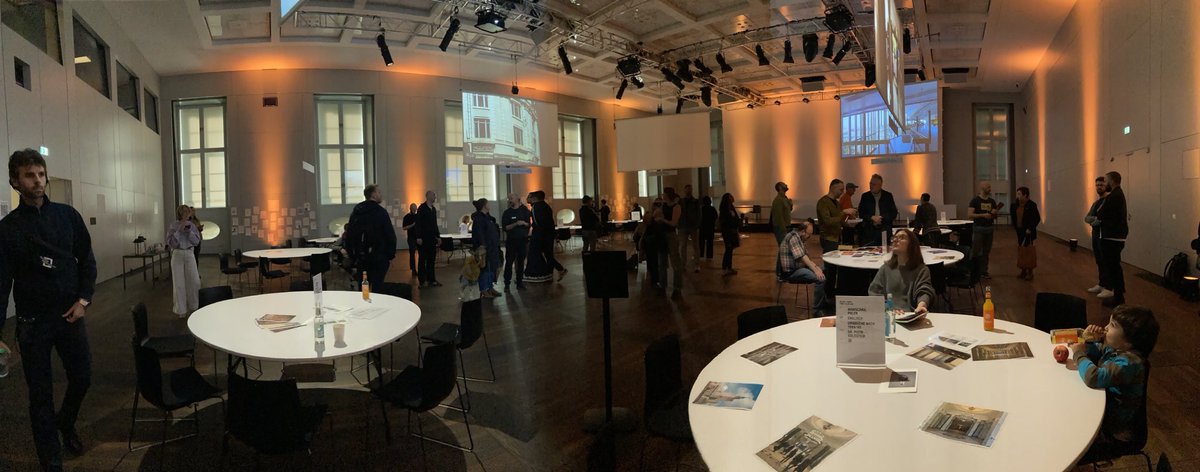 Again at PALAST-TREFF ⁦<a href="/humboldtforum/">Humboldt Forum</a>⁩ today. Join me for a discussion on social changes in #Poland in 1990s if you are around.