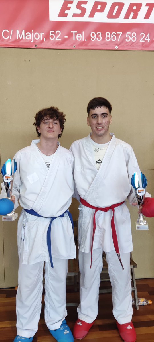 CNBARCELONA's tweet image. CAMPIONAT DE CATALUNYA🥋 CADET, JÚNIOR I SUB21

Bons resultats dels nostres karateques 

ANDREA CALDERÓN -68kg
Kata sub21 - 4a class
Kumite sub21 -🥉

PAU MARTINEZ -86kg
Kumite sub21 -🥇

HUGO PASCUAL -86kg
Kumite sub21 -🥈

Osss!

#clubnataciobarcelona #karatedo  #karate