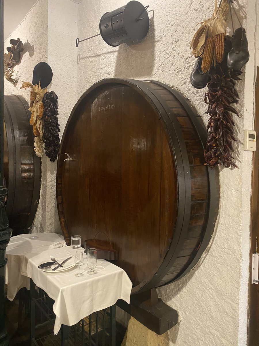 Visited #madrid this week, found Sideria Zerain, home produced cider service direct from the vat! Very tasty! They serve a traditional menu too - I had an apple &amp; cod tortilla 🍏🍎🍏
