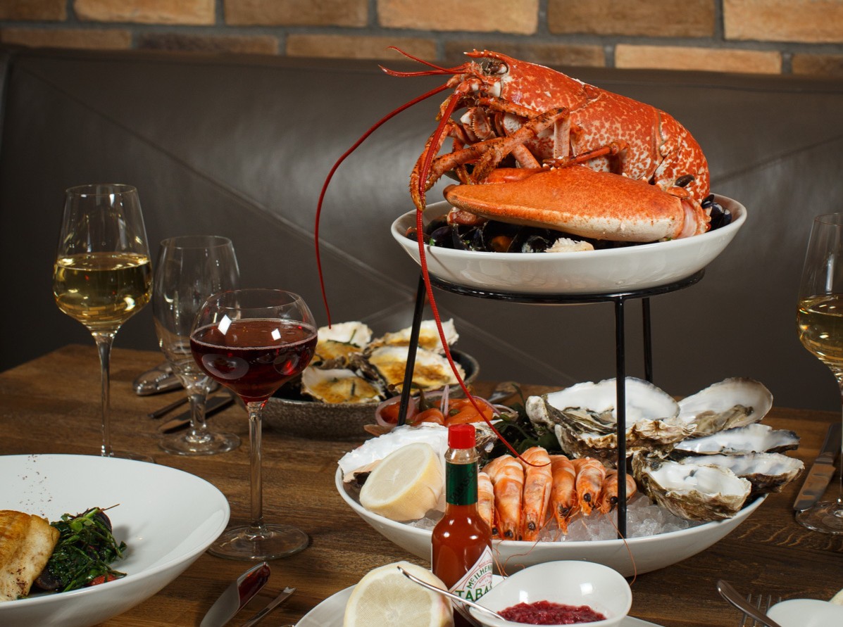 Whether it’s oysters from the Wild Atlantic Way or lobster off the east coast of Ireland, we pride ourselves on always using the very best of locally sourced Irish seafood ☘️  #seatosole

Book SOLE today at sole.ie

@kishfish @doysters @achilloysters @kellyoysters