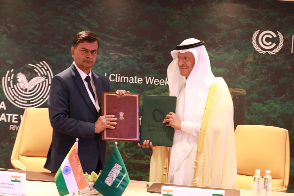 IndianEmbRiyadh's tweet photo. An MOU in the Fields of Electrical Interconnection, Green/ Clean Hydrogen and Supply Chains was signed today in Riyadh by Hon'ble Union Minister for Power and New &amp; Renewable Energy Shri @RajKSinghIndia
and Saudi Minister of Energy
@MoEnergy_Saudi HRH Prince Abdulaziz bin Salman. https://t.co/v1xZpVCbHW