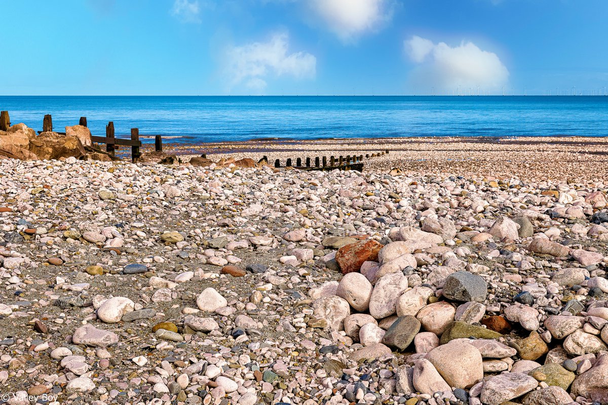 BJRoberts's tweet photo. It turned out nice again, on this early October day on the ankle-spraining but beautiful Llanddulas beach. @Ruth_ITV @ItsYourWales @NWalesSocial @OurWelshLife @WalesCoastPath @northwaleslive @northwalescom @AllThingsCymru #IrishSea #Llanddulas #RockyBeach #EarlyOctober #Wales https://t.co/hGgxCsPcdF