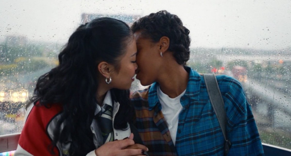 sapphicslike's tweet photo. everything now has a sapphic love triangle! https://t.co/EcQ5L9OHL8