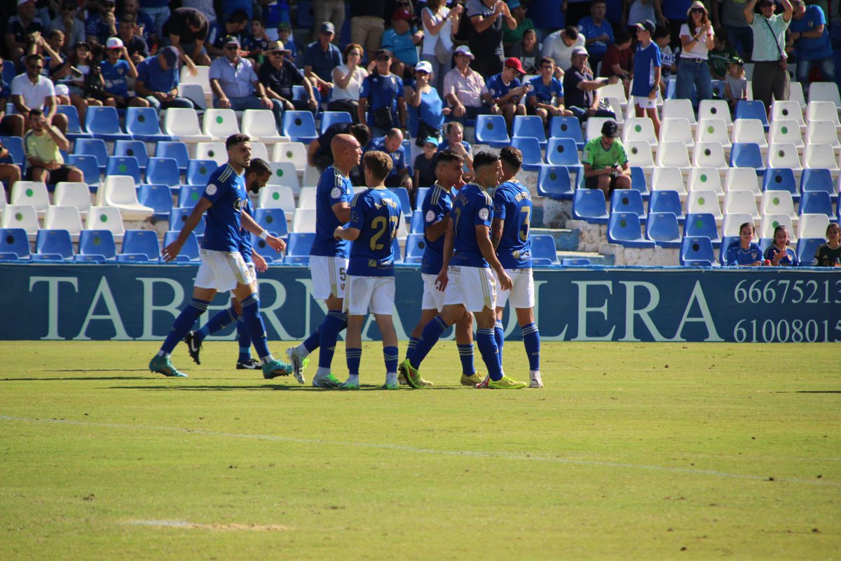 Linares_Dptvo's tweet photo. 𝟕 𝒋𝒐𝒓𝒏𝒂𝒅𝒂𝒔, 𝟏𝟎 𝒑𝒖𝒏𝒕𝒂𝒛𝒐𝒔.

¡Seguimos! 👊🏻

#LinaresCeuta
#VivimosPorTi 💙 https://t.co/zloxjH9hSu