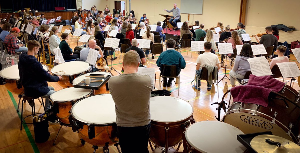 CorkOrch's tweet photo. @neilthomson20 in the house, rehearsals move up a gear. Looking forward to MAHLER 1 at #CityHallCork next Sat (14th) programme also includes @ElizCooney performing Mozart Violin Concerto No.5 for tickets 👇
https://t.co/6ZTYHPZ0Oc https://t.co/zoBXuOd8JX