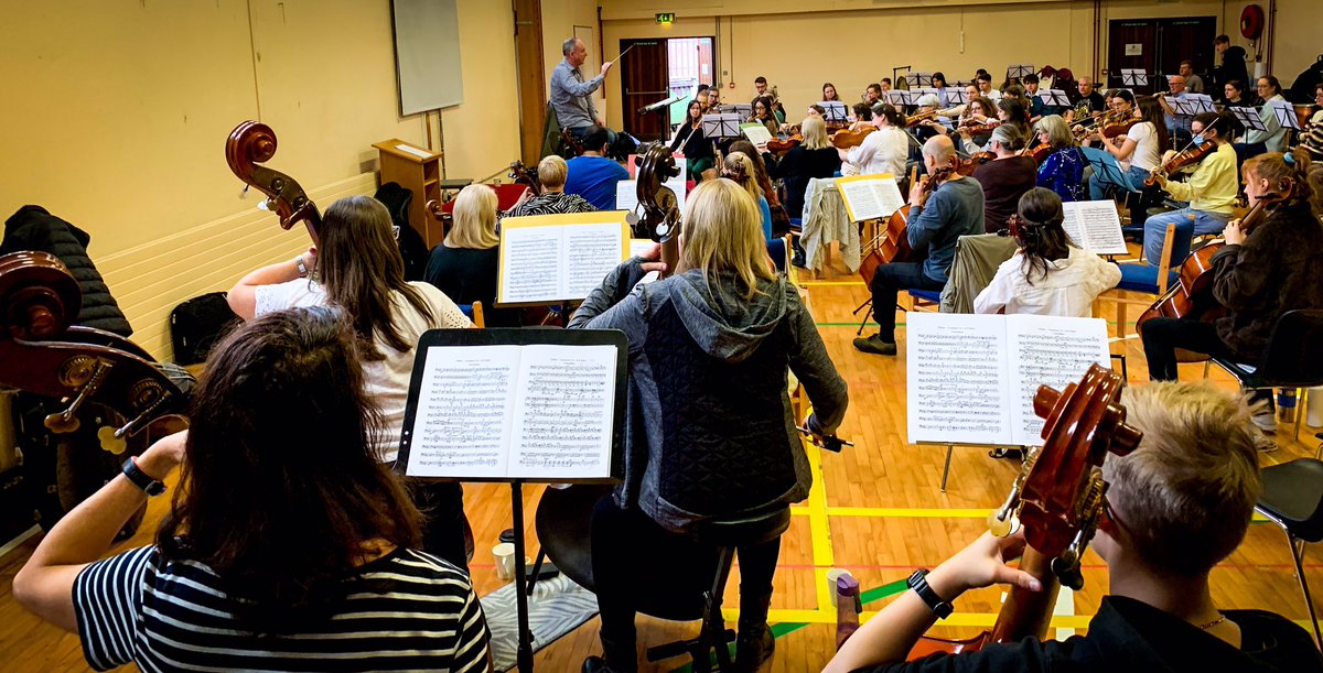 CorkOrch's tweet photo. @neilthomson20 in the house, rehearsals move up a gear. Looking forward to MAHLER 1 at #CityHallCork next Sat (14th) programme also includes @ElizCooney performing Mozart Violin Concerto No.5 for tickets 👇
https://t.co/6ZTYHPZ0Oc https://t.co/zoBXuOd8JX