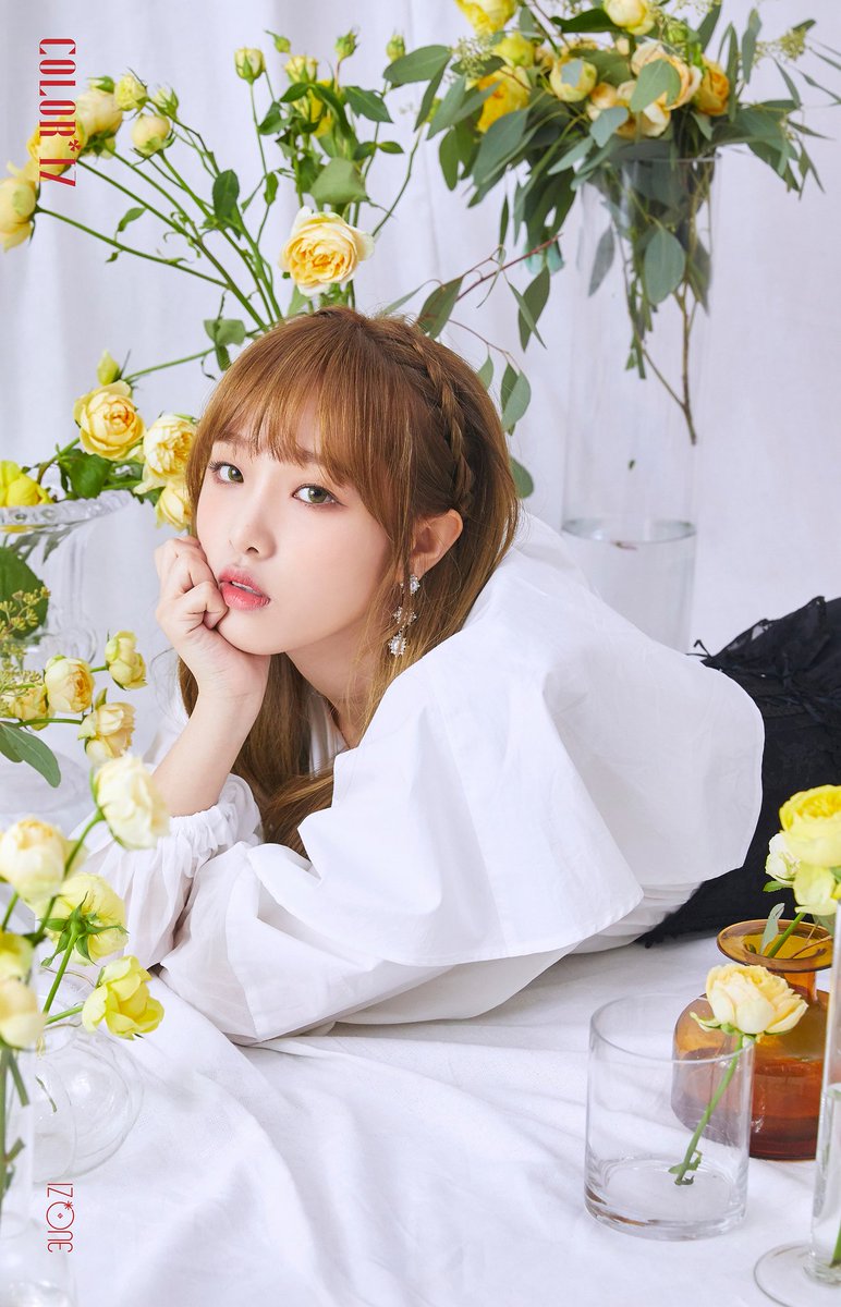 izone_5yrs's tweet photo. IZ*ONE (#아이즈원) - 1st Mini Album [COLOR*IZ] OFFICIAL PHOTO 3  

#YabukiNako #AnYujin #ChoiYena 
#COLORIZ #20181029_6PM https://t.co/sETpXE7Wut