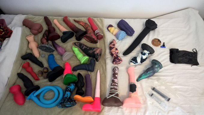 Iemand een dildo nodig :) https://t.co/TnObBWFWs6<a href="/tag/sizequeen"class="tags"><span>#sizequeen</span></a>