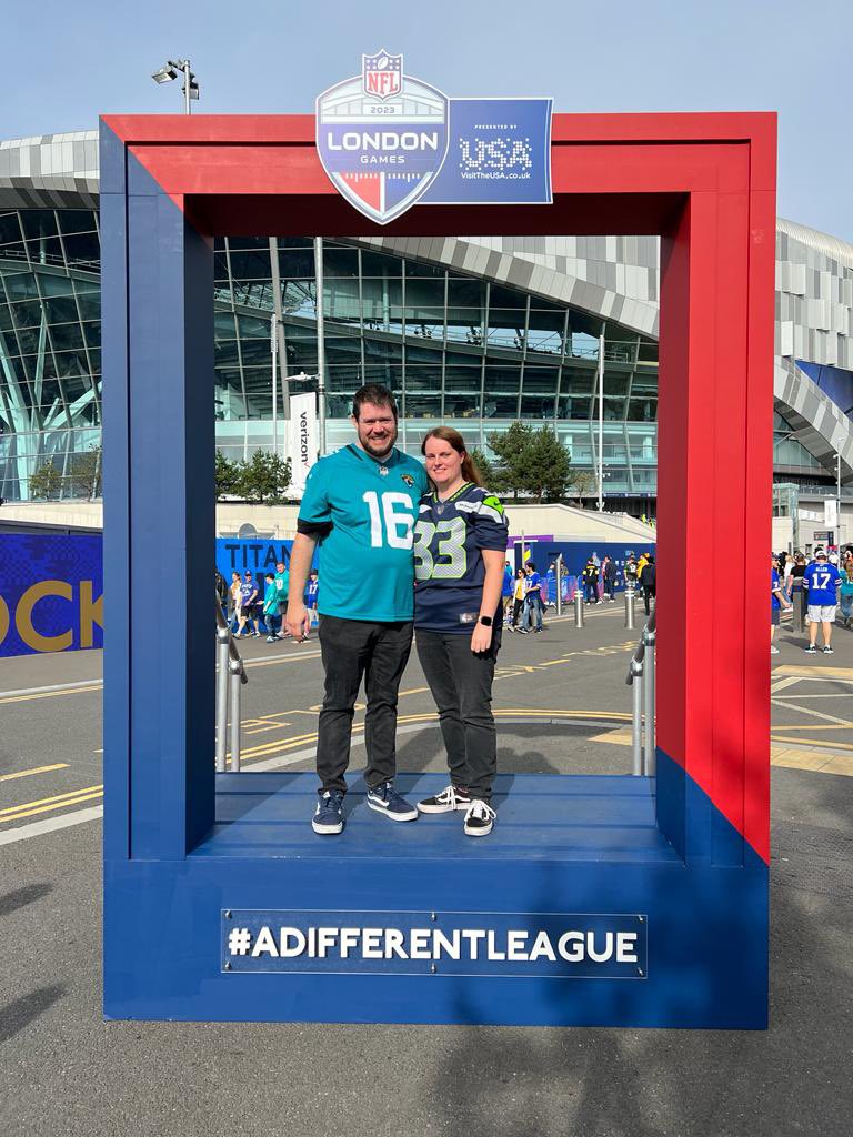 __Emily__96's tweet photo. #NFLLondonGames https://t.co/9FhJdofN9F