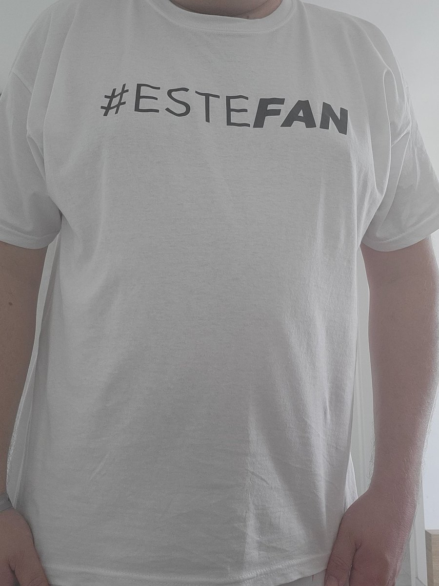 congacraig's tweet photo. I maybe seeing The Queen on Saturday but I will always be an #esteFAN #madonna #gloriaestefan #miamisoundmachine https://t.co/VpUddtARdP