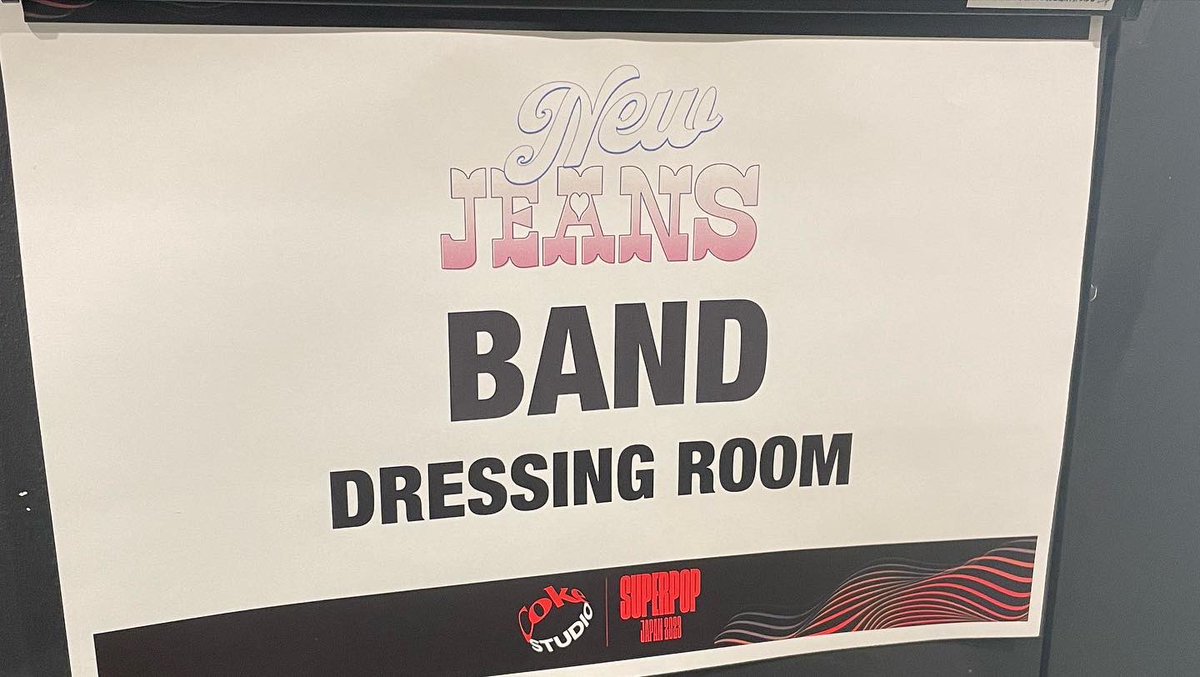 isogai_guitar's tweet photo. NewJeans Band!!

Coke STUDIO SUPERPOP JAPAN 2023にてNewJeansさんのサポートを2days させていただきました。

10年来の仲間である
キング 新井和輝、soy、そして同じSANABAGUN.のメンバーの大樋祐大とともに。

最高でした！

インスタにも投稿してるので見てください

#NewJeans #CokeSTUDIO https://t.co/kkTANvGn9F
