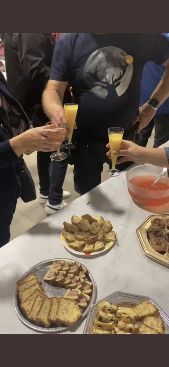 Aux côtés des bénévoles <a href="/telethon49/">Téléthon Maine et Loire - 49</a> pour la soirée de lancement #Téléthon2023

Un grand bravo 👏 à toutes les associations mobilisées depuis 1987 pour faire de cet incontournable rendez-vous annuel la démonstration de la générosité des 🇫🇷 pour les malades et leurs familles