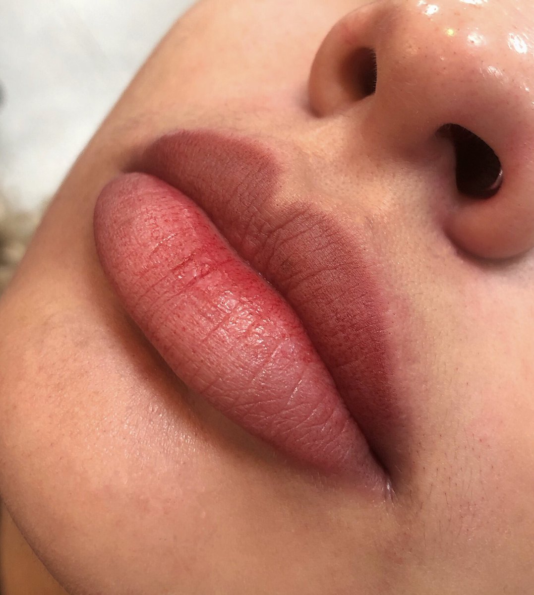 Bsstudiorj's tweet photo. Perfect lips ✨

Revitalização labial, técnica perfeita para as amantes de lábios rosadinhos, com aspecto de saúde e muuuuito glow! 💜 https://t.co/sYCXsSysoR