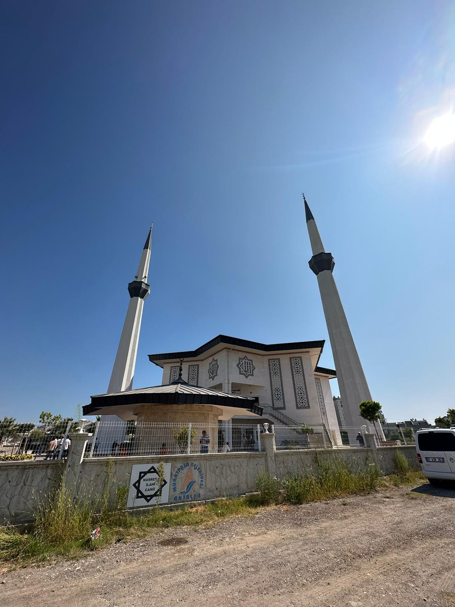 🕌 Antalya / Muratpaşa / Nusret-i İlahi Camii

📸 <a href="/ozdmrselman/">#BirAdetMekatronikçi</a>