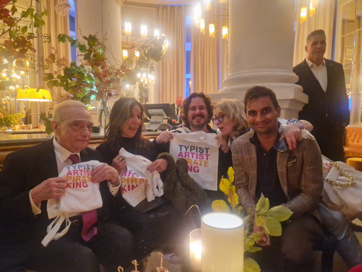 Last night I saw magnificent #killersoftheflowermoon at <a href="/BFI/">BFI</a> #lff- I loved the film dearly! &amp; hung out with #martinscorsese who was happy to spread  #typistartistpirateking love! Joining were #oliviaharrison #edgarwright #trailer in bio! Release UK/Ireland 27/10 <a href="/ModernFilmsEnt/">ModernFilms</a>