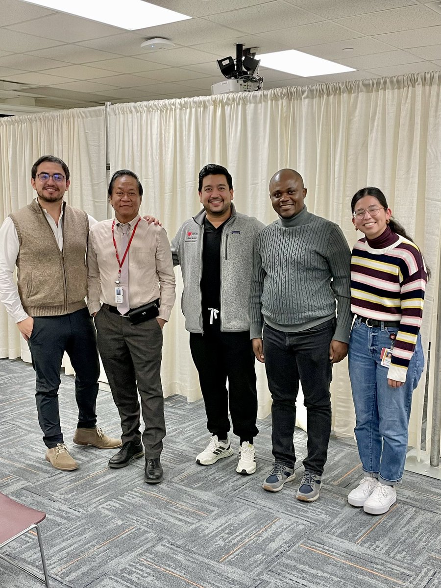 dr_dealba's tweet photo. I returned to #Nebraska just in time to medically assist in my fav. event of the year “the #BinationalHealthWeek” together with outstanding colleagues & medical students. 14years of volunteering & counting! Gracias @ConsulmexOmaha por invitarme.
#PracticingMedicineBeyondTheWalls https://t.co/4mysZegteR
