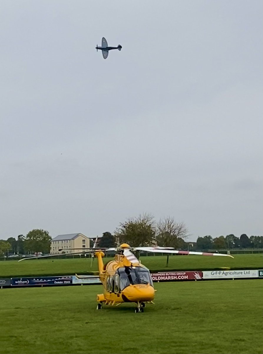 Obidoc's tweet photo. Fantastic for our team to get the chance to meet some of the amazing people of #Lincolnshire who kindly donate to keep us flying @LNAACT #LAACA https://t.co/N3hJ8EGvCi