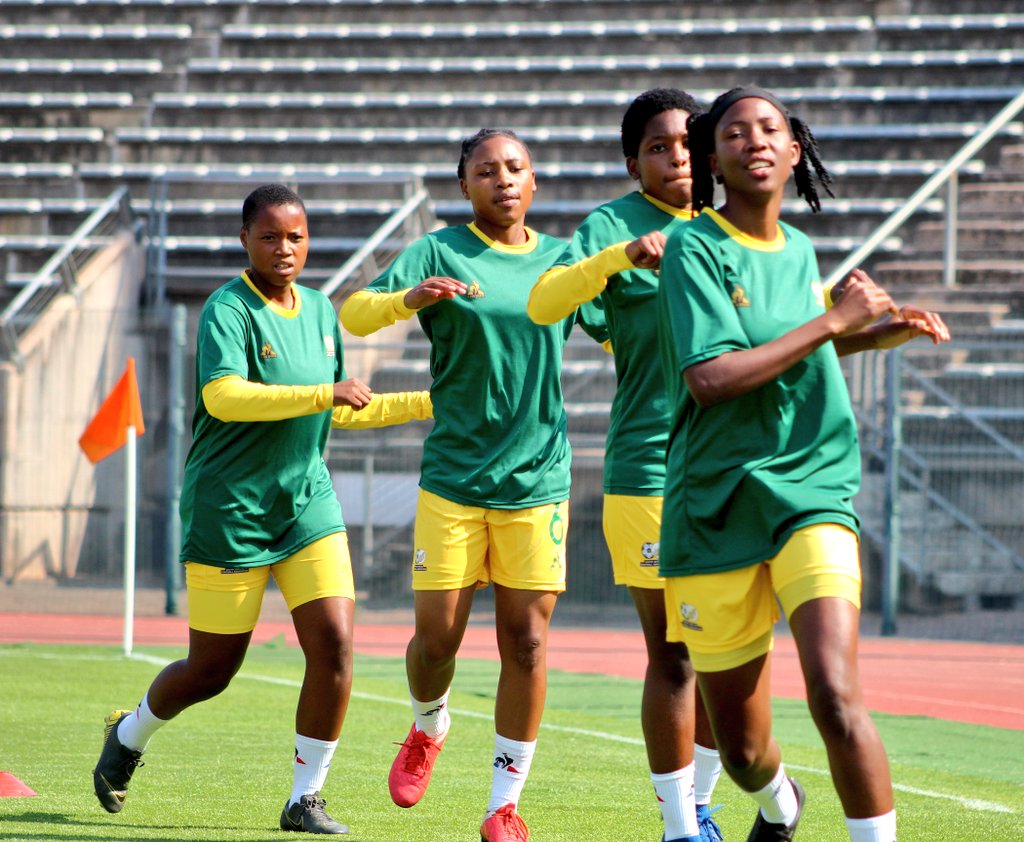 SAFA_net's tweet photo. 🇿🇦during warm up this morning ahead of the FIFA U20 Women's World Cup qualifier against 🇧🇮 

Catch the match live on @Official_SABC1 at 15h30 https://t.co/BK0ozSwac4