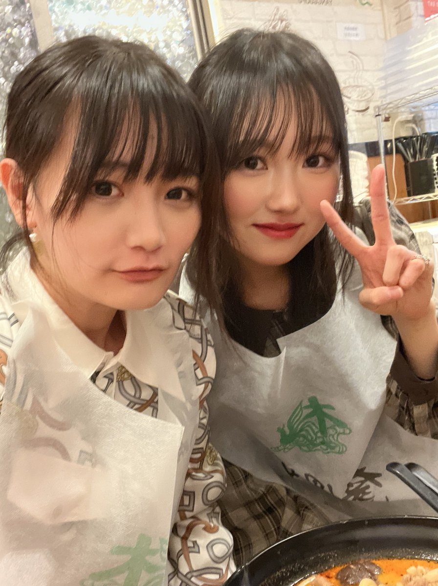 SHUUULIU's tweet photo. 初日実嶺ちゃん@mirei_0627_ とのペア指輪ゲットです♪美味しい中華食べました😝辛い物無理やり合わせてもらってすごくかわく優しいモデルさんです😇✨ https://t.co/v4k6SYKoyk