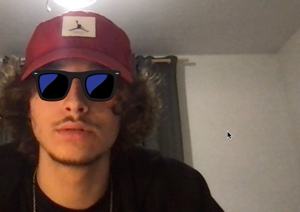 electro_vibeur's tweet image. Bonsoir les filles #electrocore