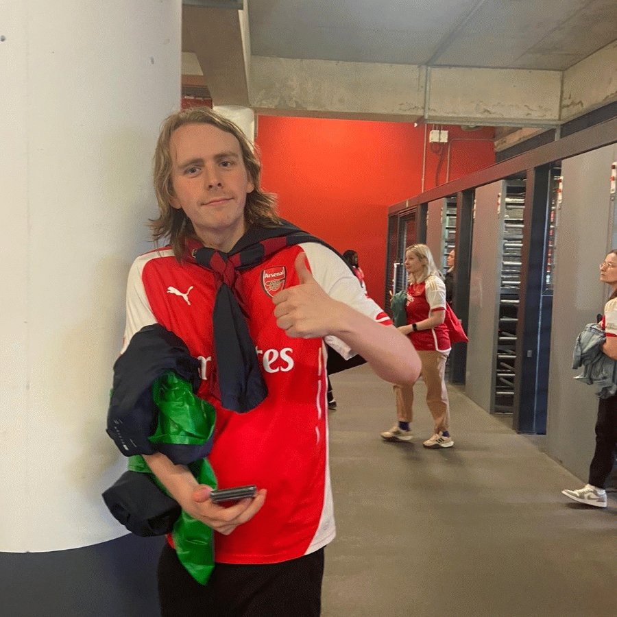Ben Hayes tweet media