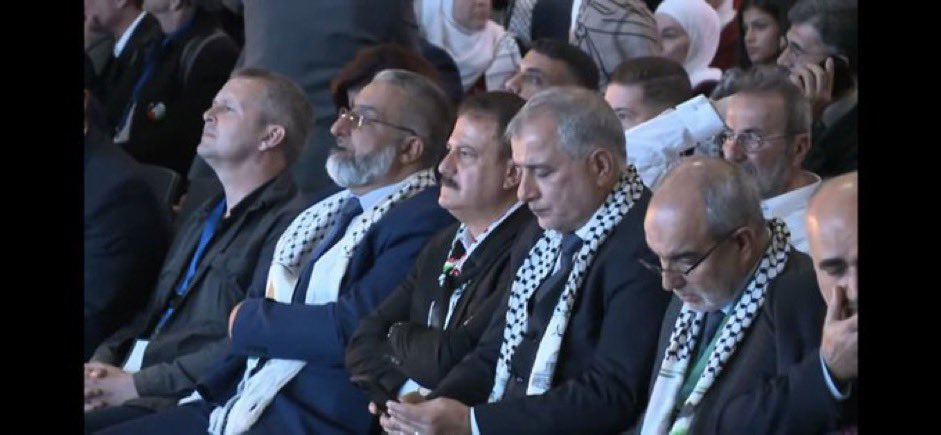 MagnusRanstorp's tweet image. Hör på partiledardebatten på SVT Agenda. Vill bara påpeka följande:
Det gick ut direktiv från både Fatah och Socialdemokraterna att man inte skulle delta i Palestinakonferensen i Malmö som organiserades av Abu Rashid pga Hamas kopplingar. 

Det struntade Jamal El-Haj fullständigt…