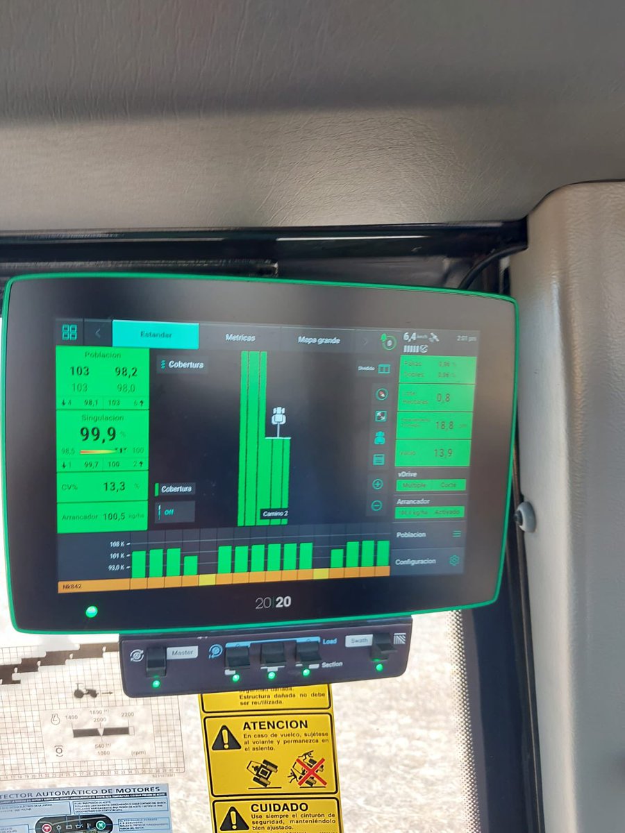 Siembra para semillero. 2 surcos desactivados, 2 surcos sembrando 103.000 sem/ha y el resto sembrando 98000 sem/ha. La importancia de contar con un equipo que haga facil lo
complejo! <a href="/PPlantingARG/">Precision Planting Argentina</a>