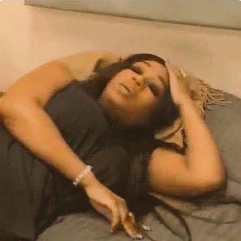 TheAfolaranmi's tweet image. me: “I love skincare!” 

me when it’s time to wash my face at night :