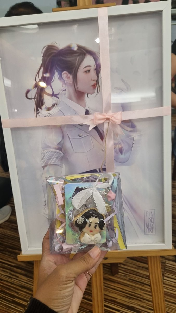icha_cil's tweet photo. @pinkawiz_art @N_ShaniJKT48 @risg31 @onesadjellybean @Julieeeee36 @greencloud91 @Raymond_Widjaja @forrrreg @Serbukoreo_ @Vimj_Okt Memang selalu terbaik ka @pinkawiz_art dan team . Terimakasih banyak kaaaaa

Ci shani selamat ulang tahun, terimakasih sudah menghabiskan banyak waktu dan masa remajamu untuk menghibur orang2 yang sayang sama ci shani @N_ShaniJKT48 ❤️ 
#ShaniTuneOfMemory https://t.co/quwClnq1uH