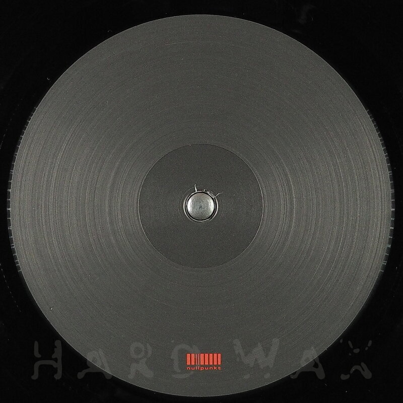 flxk1_'s tweet photo. I have a new record with Versions by Onar Anxiety and Forest Drive West plus a collaboration with @MineralDisk out now on @nullpunktrec via @hardwax. I made 200 copies of these including a special edition. #nullpunktrec #10ynullpunktrec #25yhiddenhawaii https://t.co/HMTsCM9Lvh