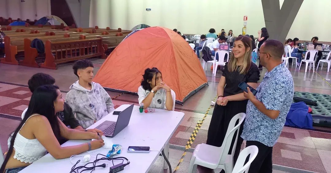 SpaceAppsMed's tweet photo. Así vá Space Apps Medellín, ¡simplemente espectacular! https://t.co/c1aztuFnLy