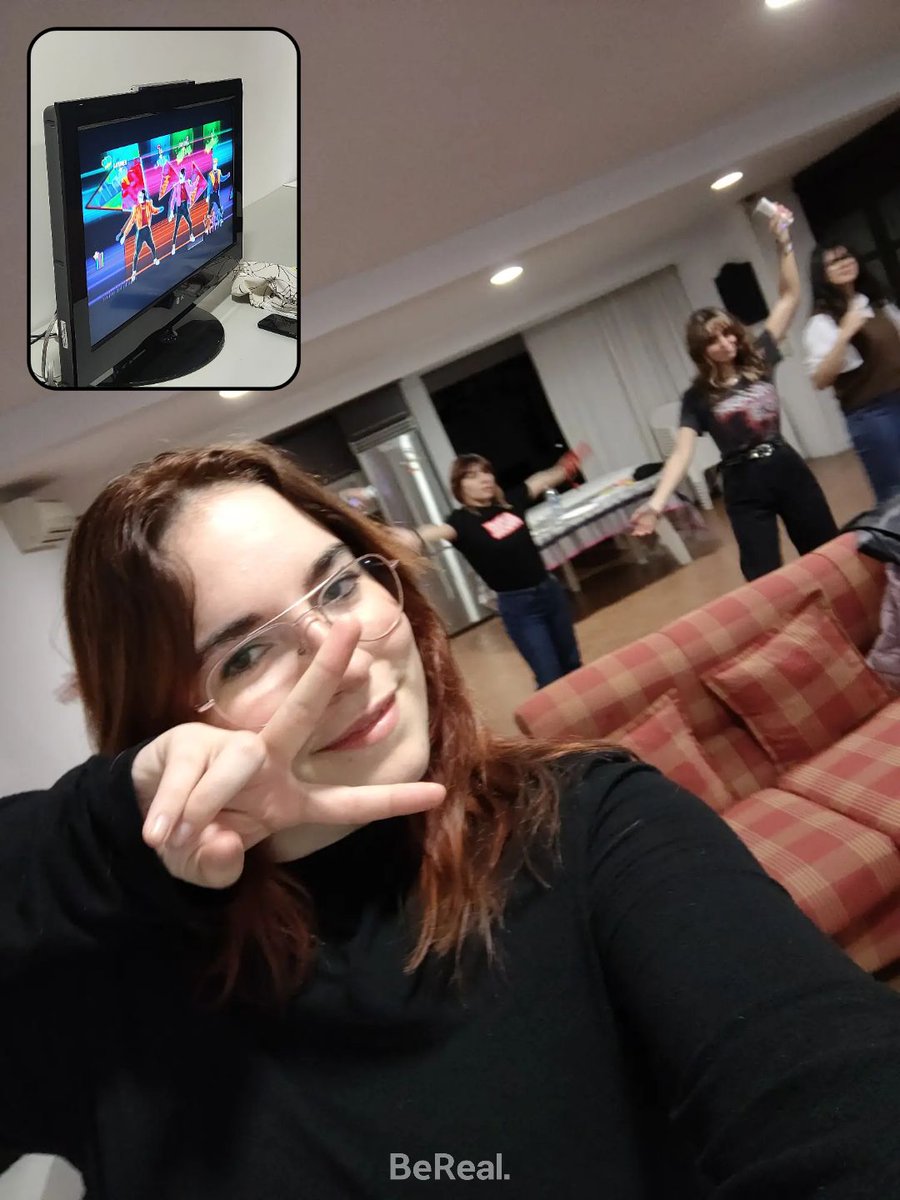 Candy__473's tweet photo. #RealestPersonOnEarth
El día de just dance son los mejores https://t.co/1zNdCJEjXF